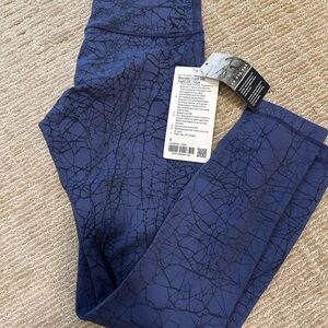 NWT 6 Lululemon Wunder Train HR 25” Tight